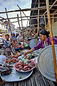 Street market in Battambang 